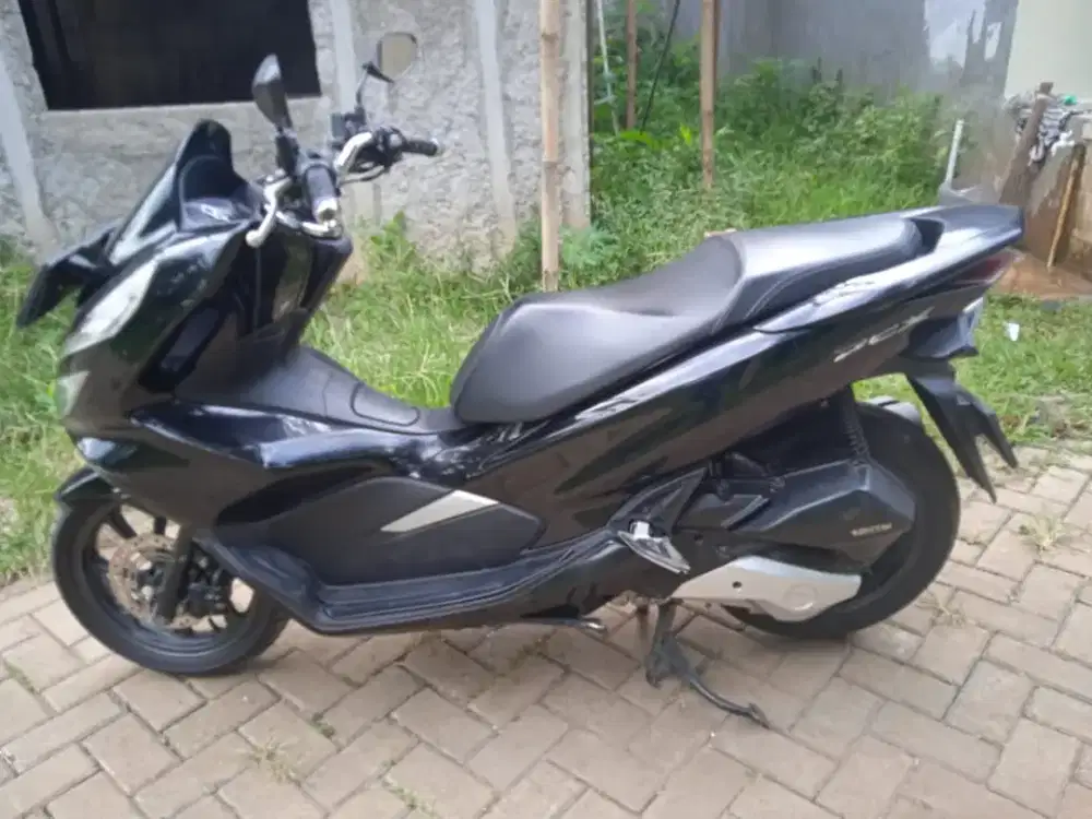 JUAL CEPAT MOTOR SEKON PCX 2018