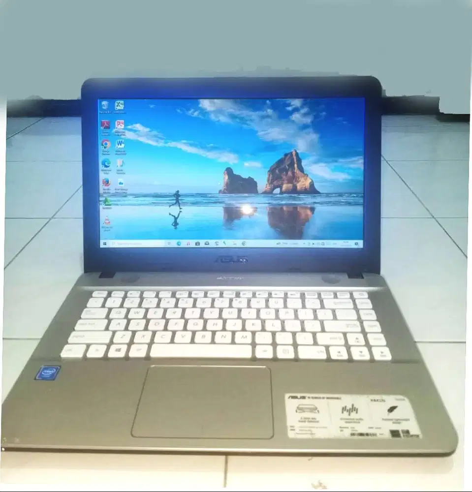 Laptop Asus Kondisi Orian