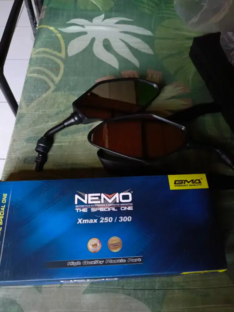 SPION XMAX MERK NEMO & KARPET PIJAKAN KAKI