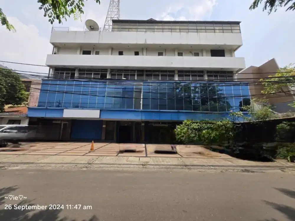 Ss3350- Dijual Gedung Kantor Luas 900m2 di Jl. Guntur Setiabudi Jaksel