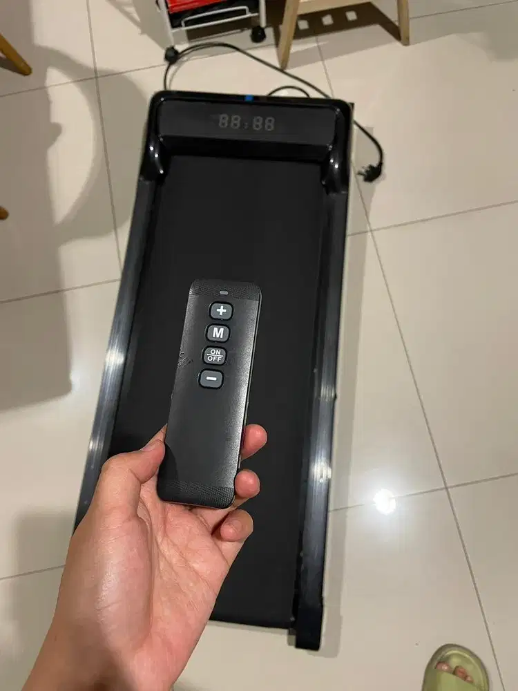 Walking Pad / Treadmill