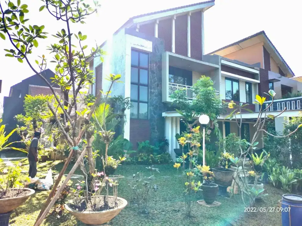 Di Jual Rumah di Legenda Wisata Cluster Enstein