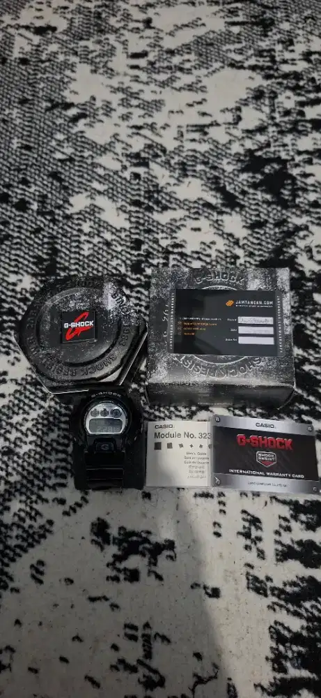 G-Shock DW-6900NB Metallic Black Resin
