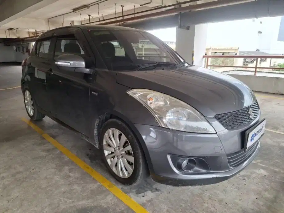 DP RENDAH Suzuki Swift 1.4 GX Bensin-AT 2013 JUNS