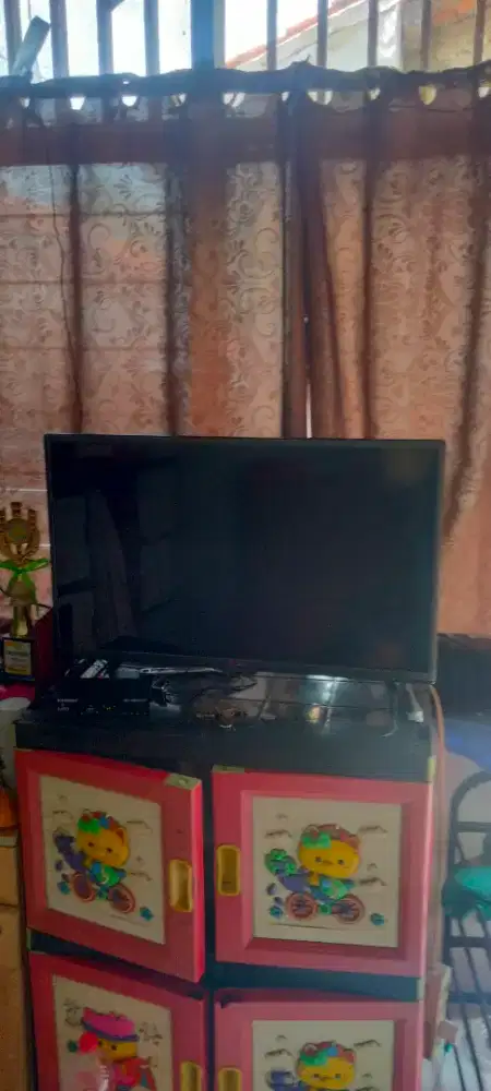 TV LG 32 INC + SETOBOX