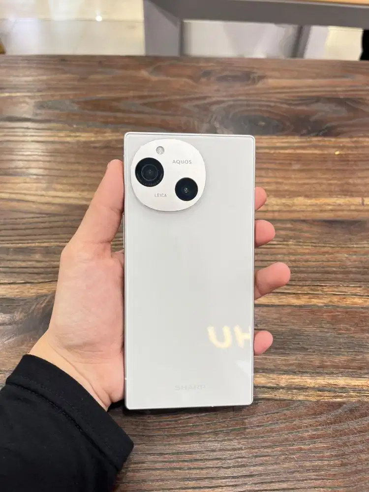 Sharp Aquos R9 (Kredit Tanpa DP)