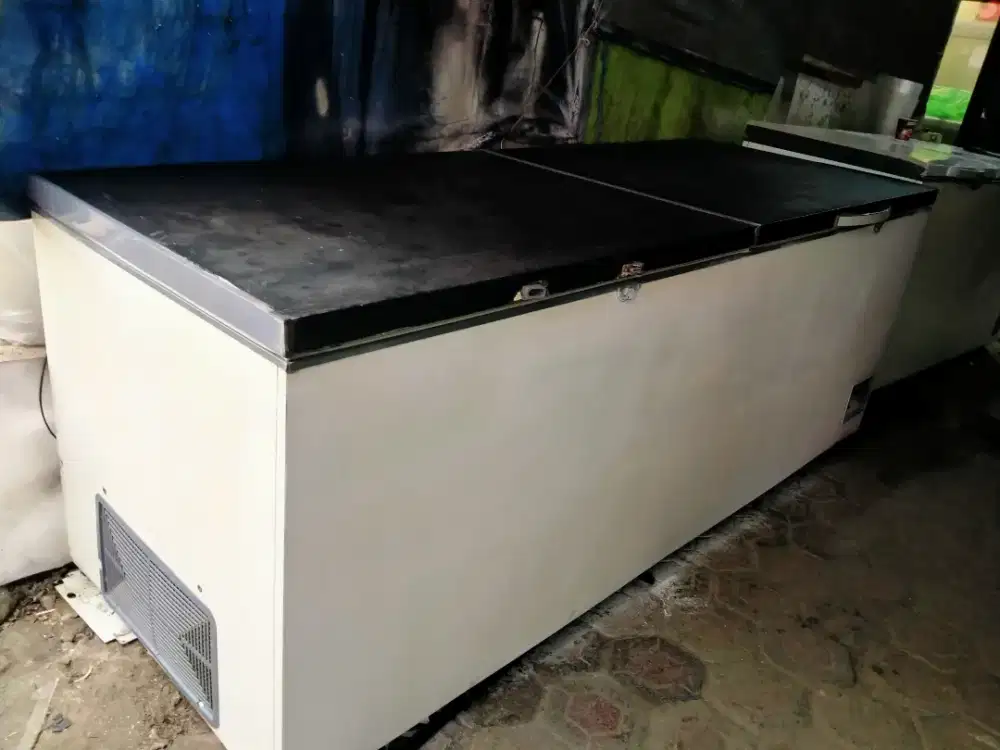 Freezer box 1200 liter gea