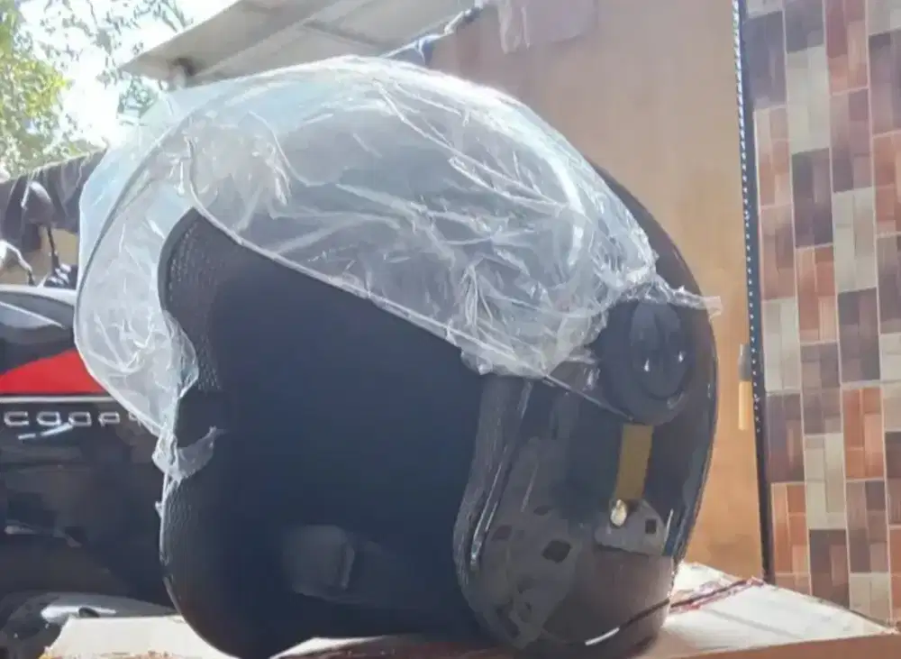 Dijual Helm Scoopy 2025 baru bening mulus siap pakai bosku