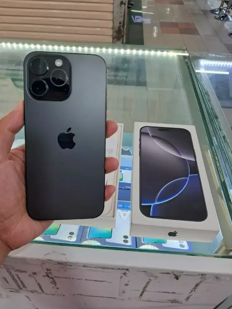 Iphone 16 pm 256gb resmi bh100% super like new garansi panjang fullset