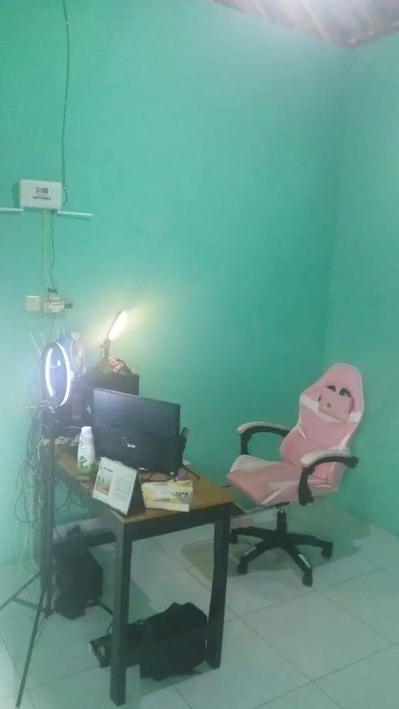 komputer satu set untuk streaming