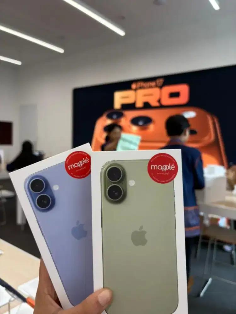 Kredit iPhone 17 warna blue & green garansi resmi Apple _ unit baru