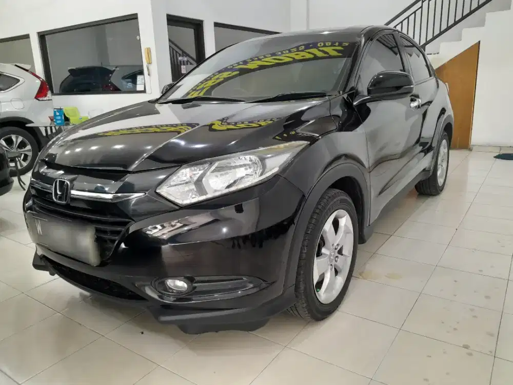 Honda HR-V  E  2016 Hitam Automatic