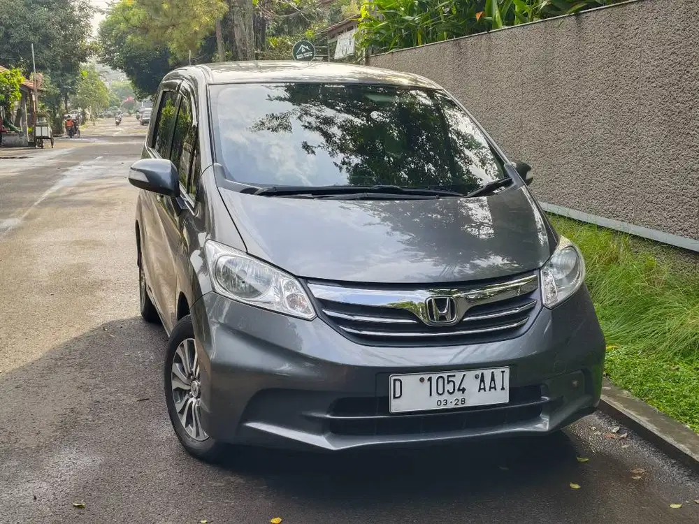 honda freed e psd at matic 2013 abu mulus bandung
