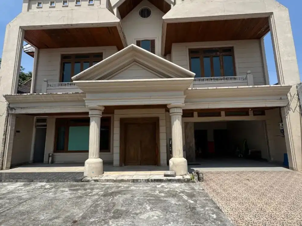 Dijual Cepat Rumah Mewah Full Furnish Di Jl. Sunu - Makassar
