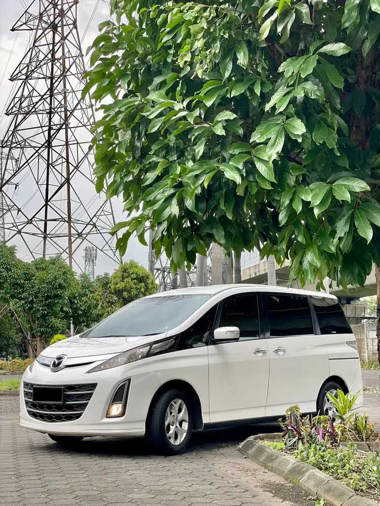 Mazda Biante 2.0 L 2013 at mulus istimewa bisa Tt cash/kredit