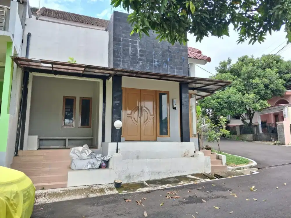 rumah bagus sawunggaling banyumanik siap pakai