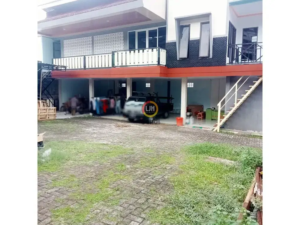 Rumah di Taman Borobudur Timur Semarang