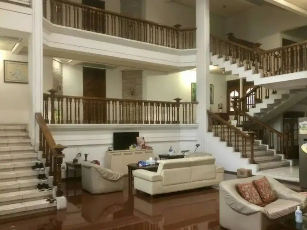 Rumah Usaha Komersial Prime Area Jl Raya Darmo Surabaya Pusat