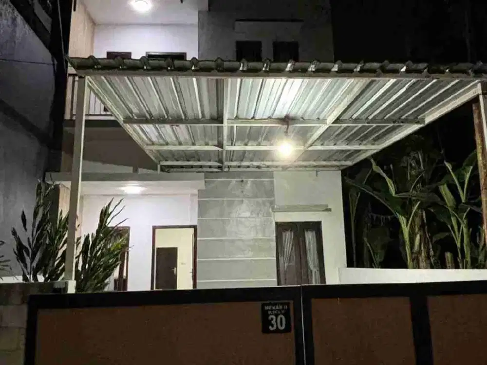 Rumah 2 lantai minimalis modern