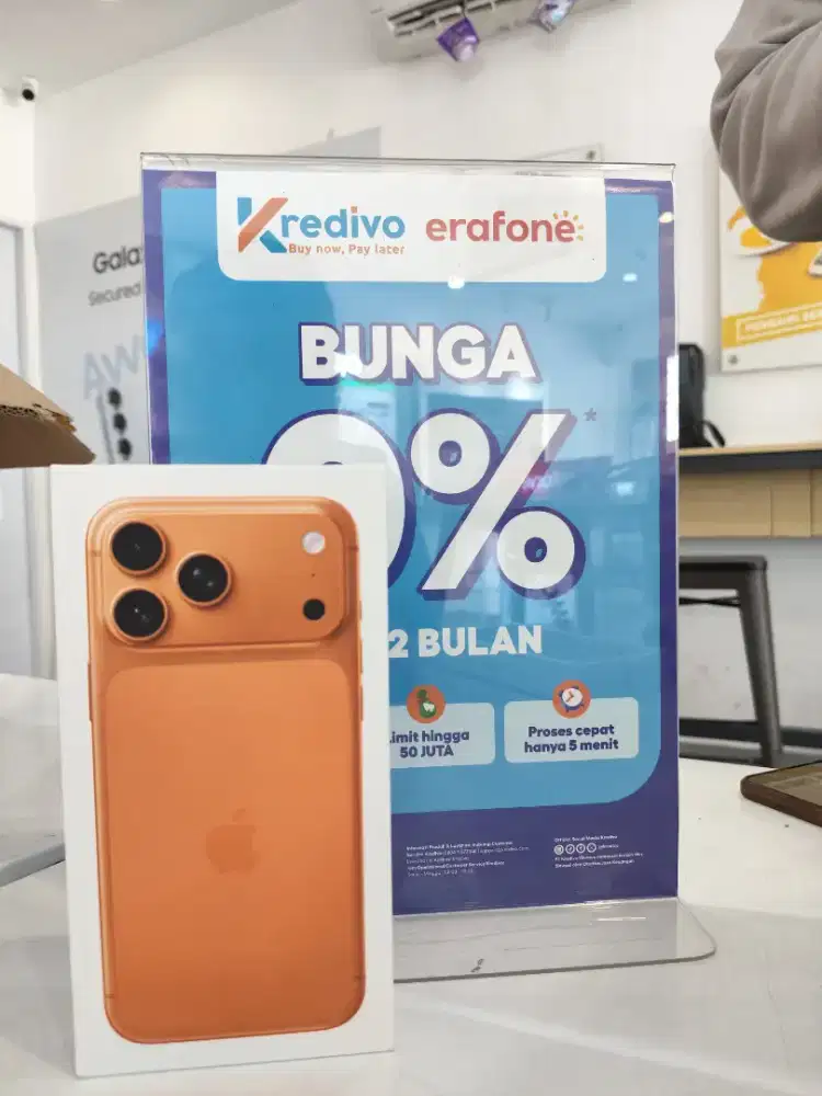 KREDIT IPHONE 17 PROMAX 512 COSMIC ORANGE