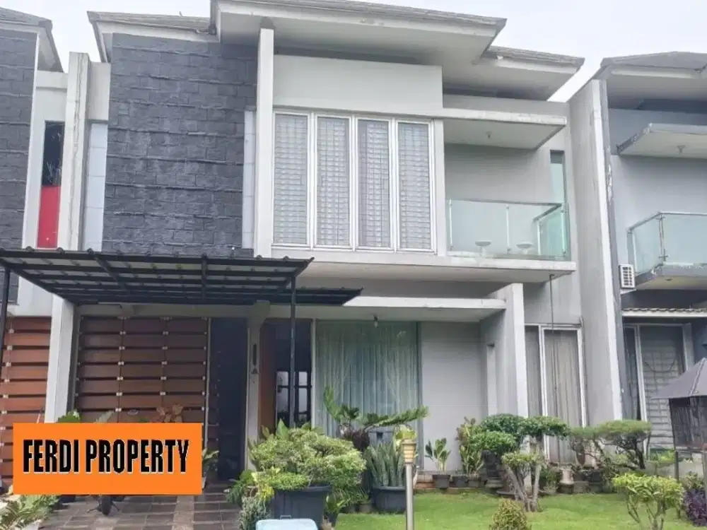 Rumah Depan Taman Citra Gran Dekat Masjid