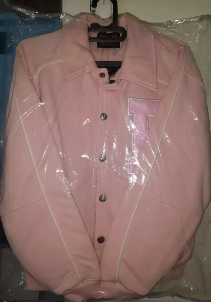 JUAL JAKET SEPATU SENDAL WANITA