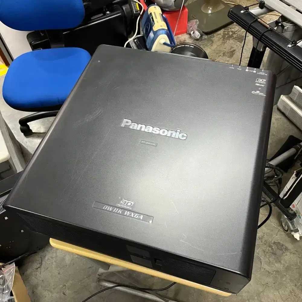Panasonic Large Acara Event DLP Projector Proyektor PT-DW11KE