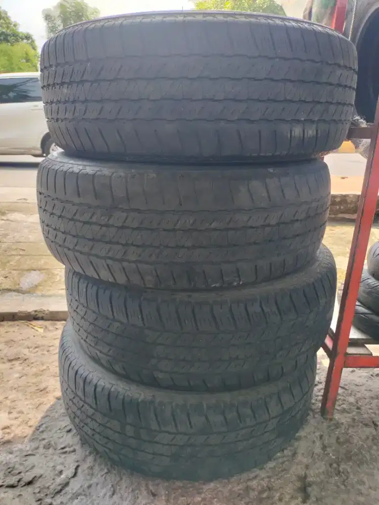 Jual ban luar copotan mobil fortuner4 biji