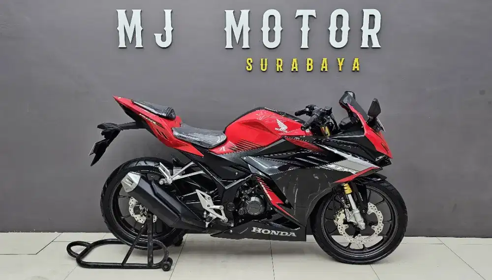 Honda CBR 150R ABS tahun 2022 // KREDIT TANPA DP