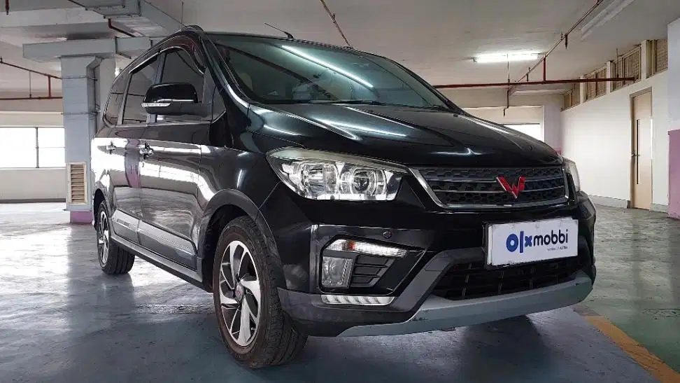 TDP 5,JT Wuling Confero S 1.5 C Bensin-MT Hitam 2017