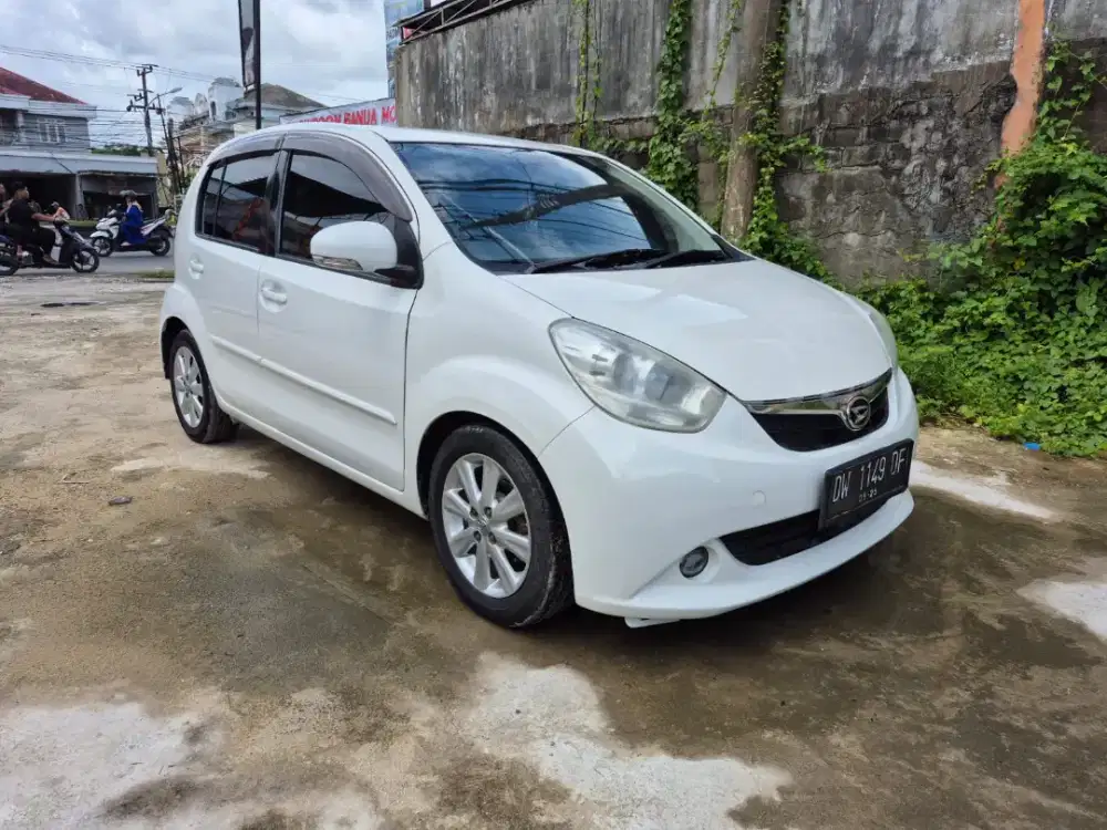 Daihatsu sirion 2013