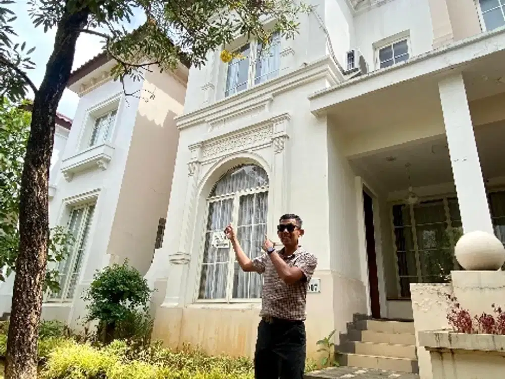 Rumah Mewah Full Furnished  Di jual Murah