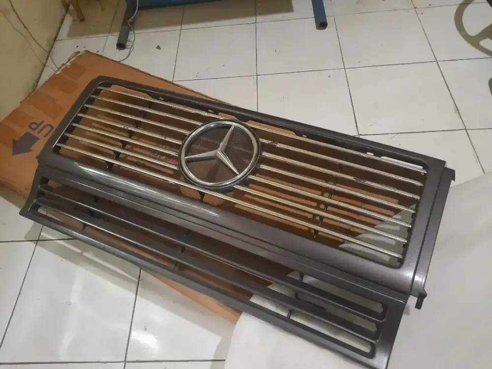Grill mercedes benz G300