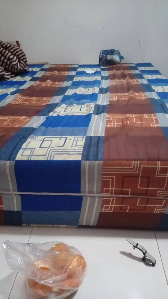 Kasur tingi 30 cm lebar 160