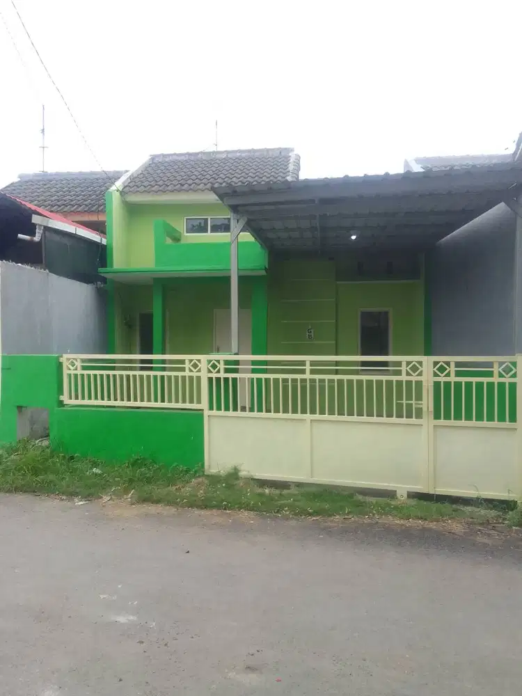 Disewakan Rumah dekat Gerbang Tol Bandara, UINSA