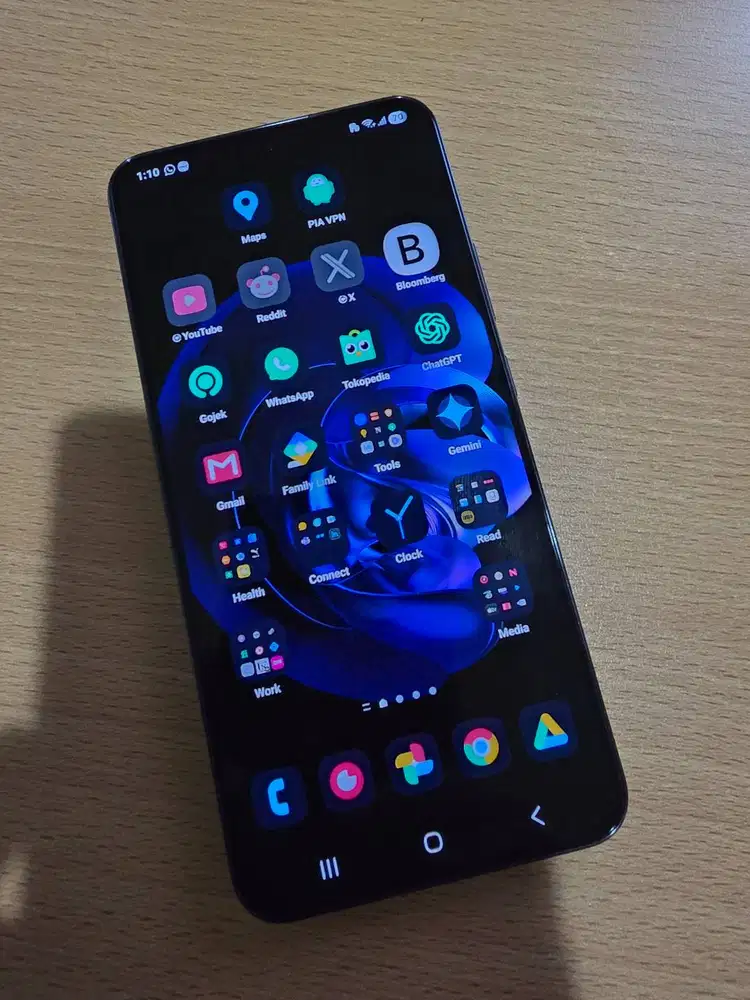 Samsung S22 Plus RAM 8GB / 128 GB Storage