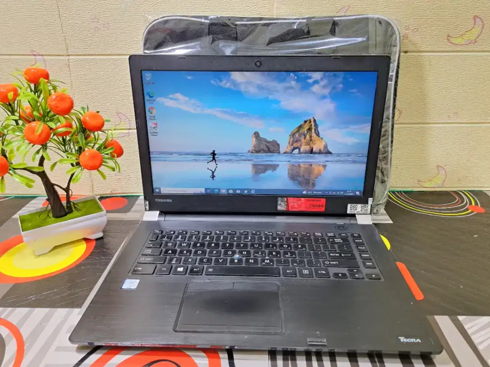 Core i5 gen 6 ram 8 ssd 256 gb slim ngebut anti lemot siap pakai