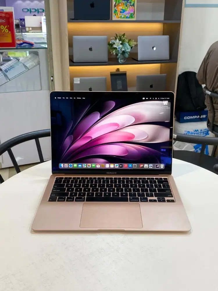 MacBook Air Retina 2020 i5 8/256GB