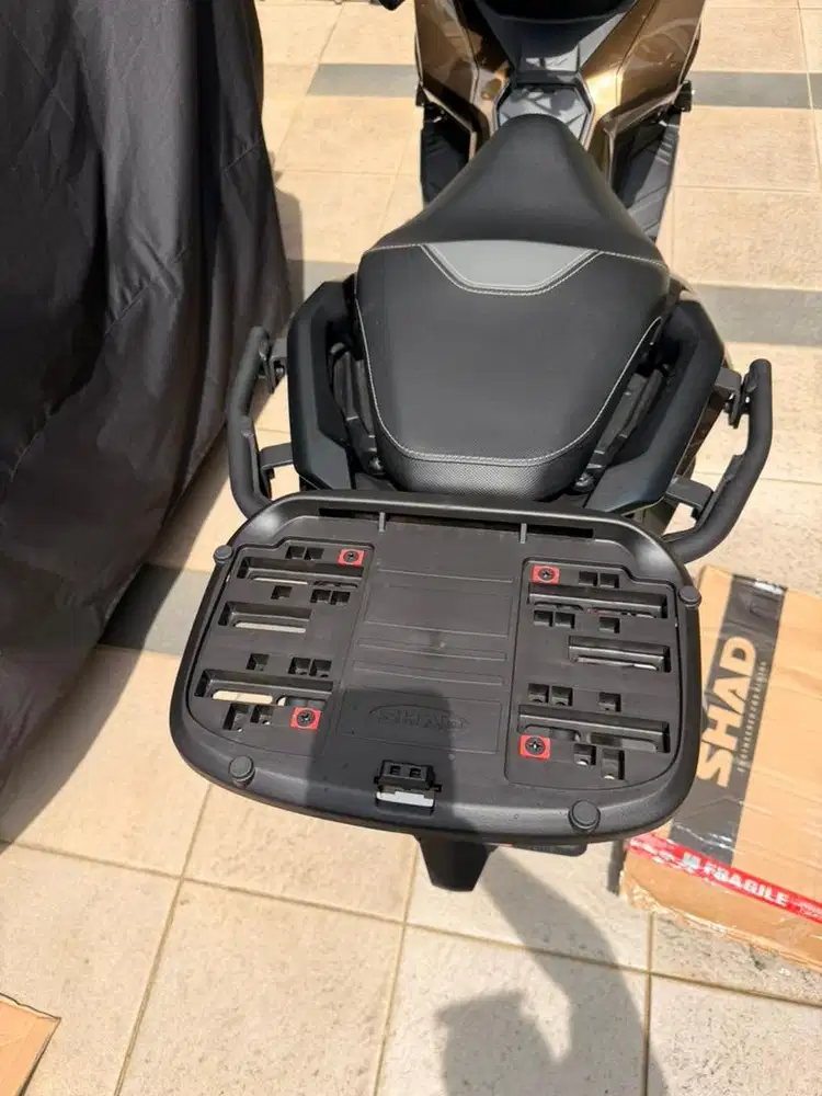 Dijual cepat BRACKET TOP BOX HONDA ADV 160 SHAD