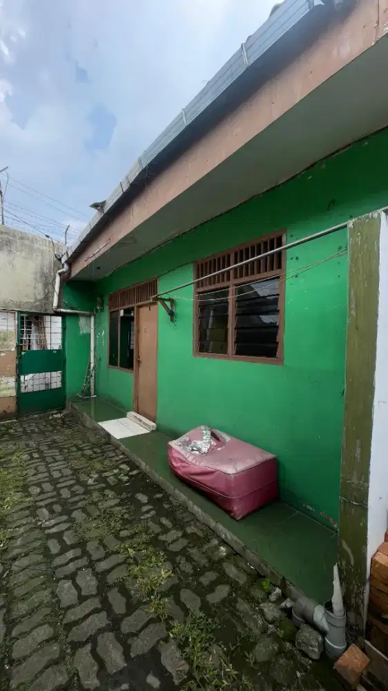 Jual rumah condet, kontrakan kopel 1 pintu 300jt nego halus
