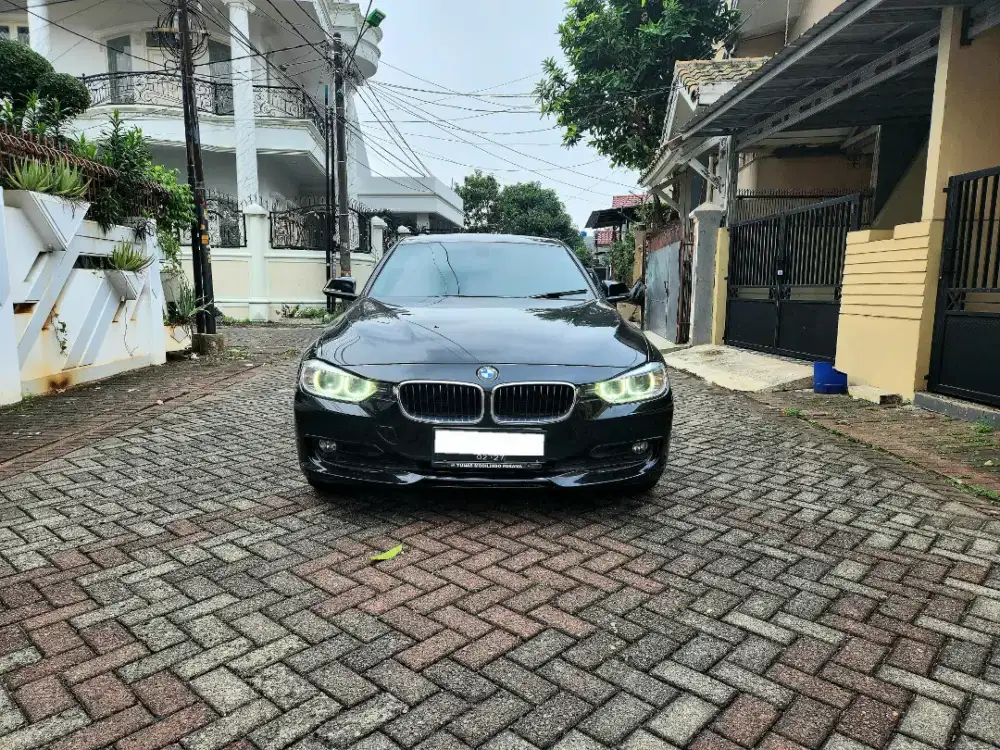 BmW diesel 2.0 type 320d tahun nik 2014