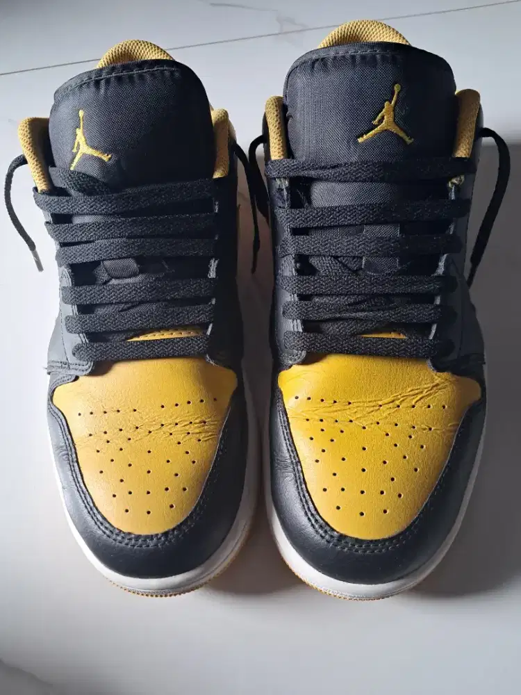 SEPATU AIR JORDAN ORIGINAL 42 5