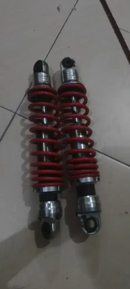 Skok belakang ukuran 280