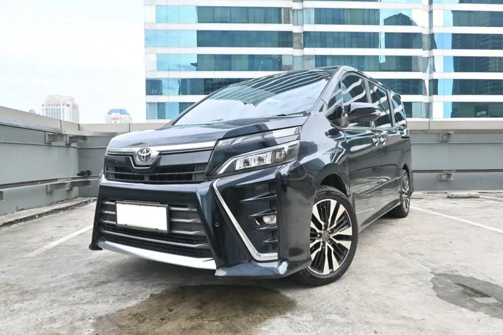 Toyota Voxy 2018 Full Orisinil CBU Jepang