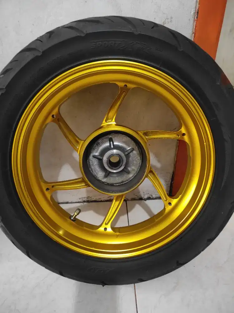 Velg delkevic plus ban FDR , belakang 140/70-14 , depan 110/80-14