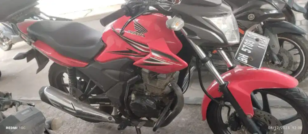 Honda Verza tahun 2016 Merah