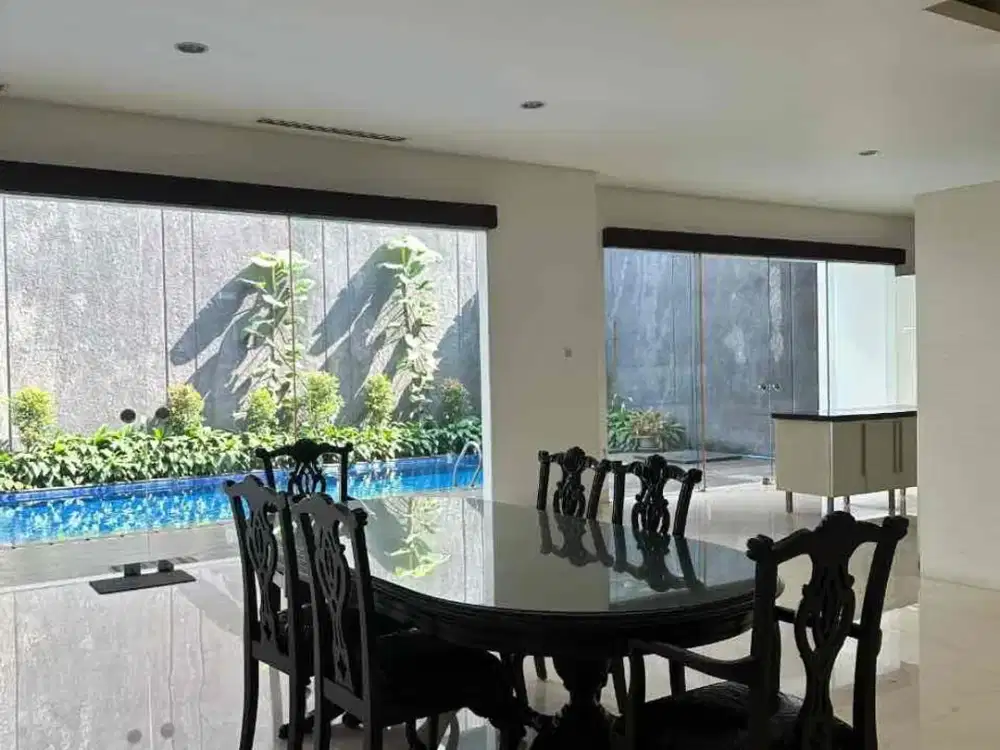 Jual Rumah Pondok Indah lokasi premium di Jl Sekolah Kencana