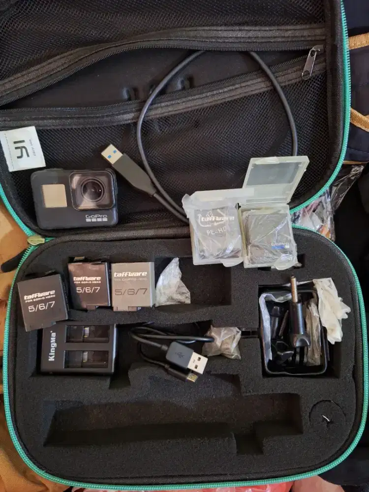 Gopro 7 black dan 5 baterai