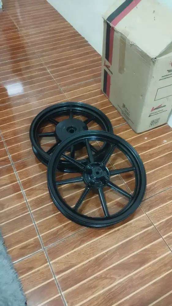 Velg racing vario 125/150 vrossi palang 8 (baru)