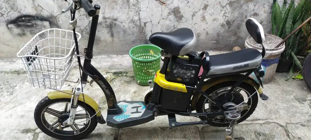 SEPEDA LISTRIK UWINFLY BUTTERFLY GRAND